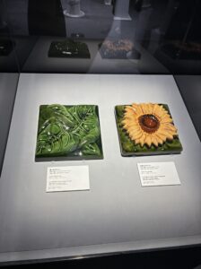 ガウディーデザインのタイルの写真
